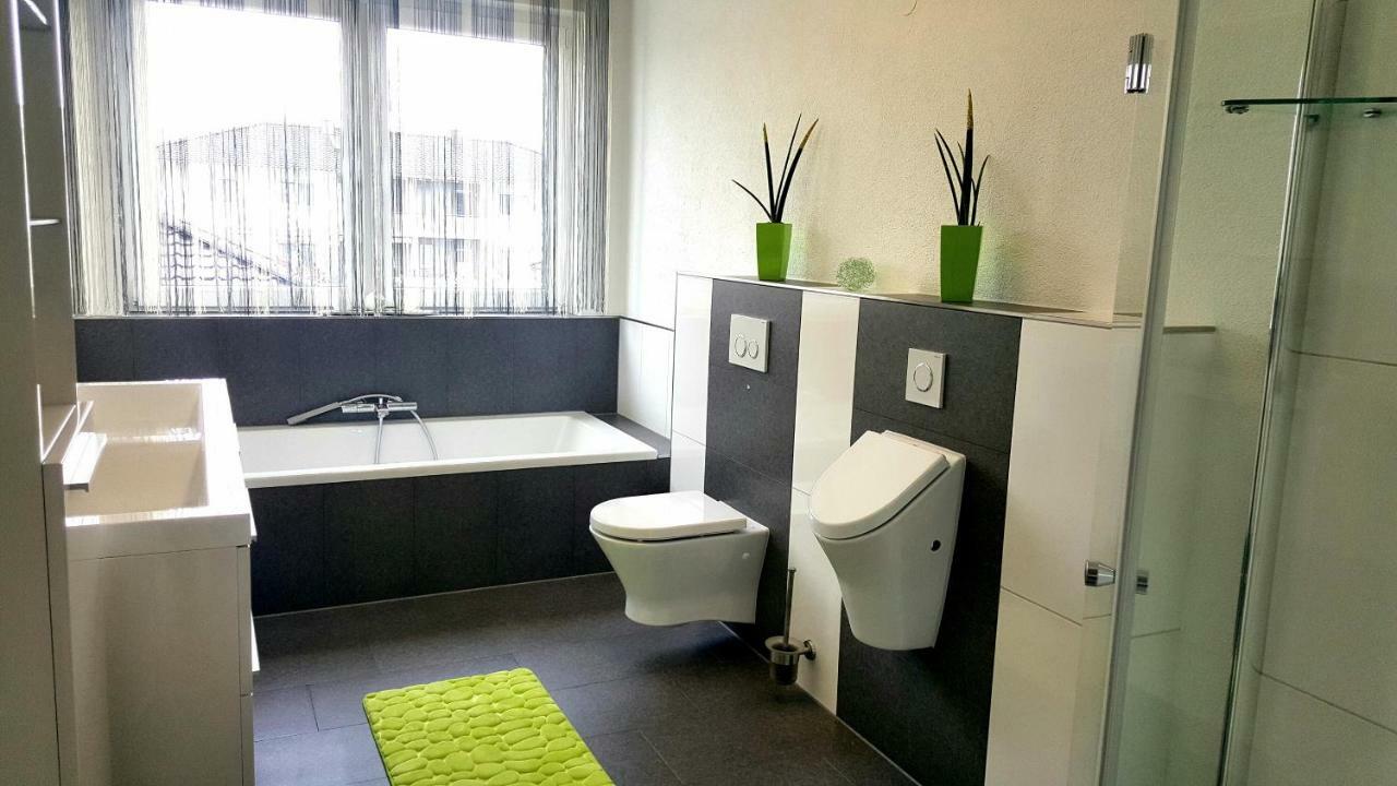 Moderne Neubau Ferienwohnung Кассель Экстерьер фото