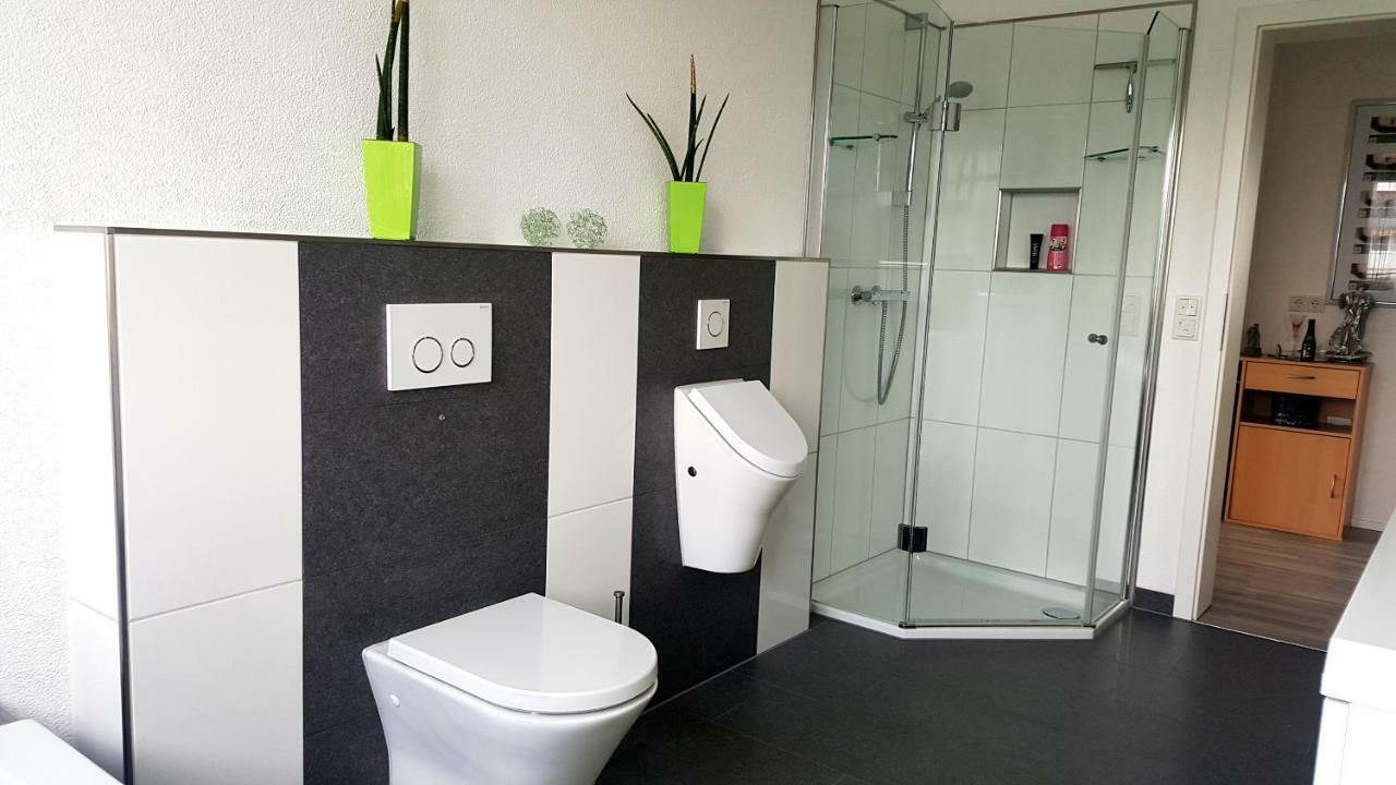 Moderne Neubau Ferienwohnung Кассель Экстерьер фото