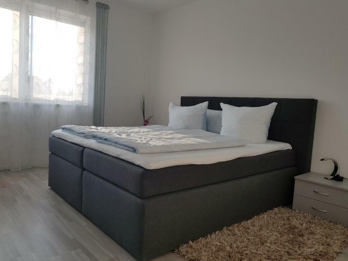 Moderne Neubau Ferienwohnung Кассель Экстерьер фото